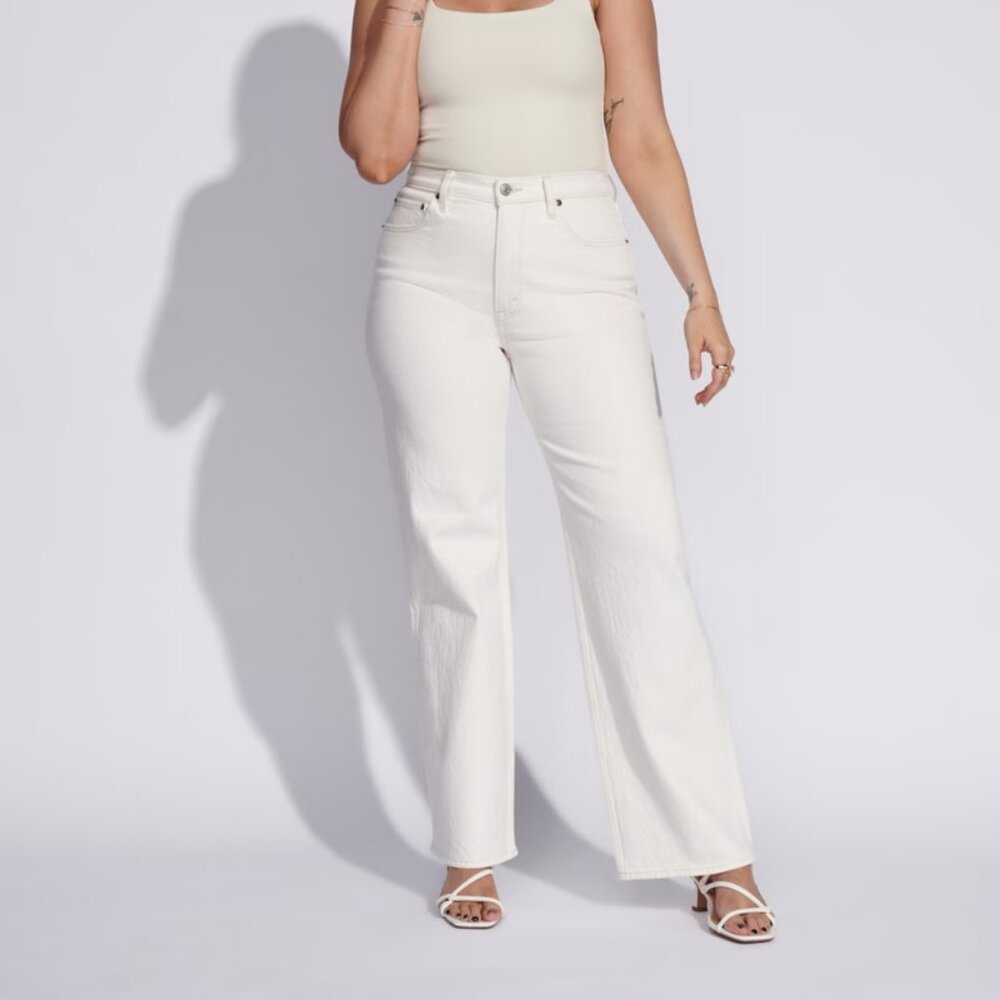 NWT High Rise 90s Relaxed Jean - Sz. 32 X-Long